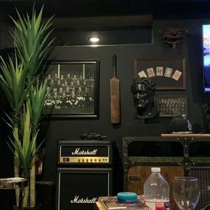 Meet your Posher, Douglas